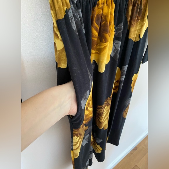 Reborn J Floral Knee Length Maxi Dress - Picture 3 of 6